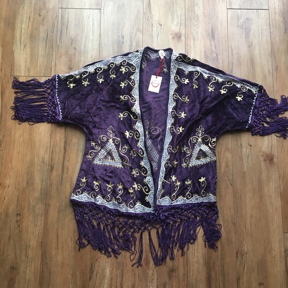 NWT RAGA Leila Embroidered Velvet Kimono w/ Fringe - Picture 2 of 12